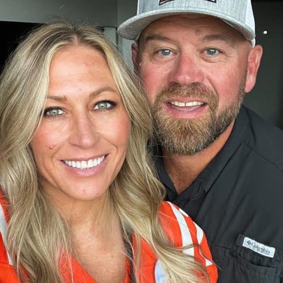 Meet your Posher, Jenn - Picture 6 of 7